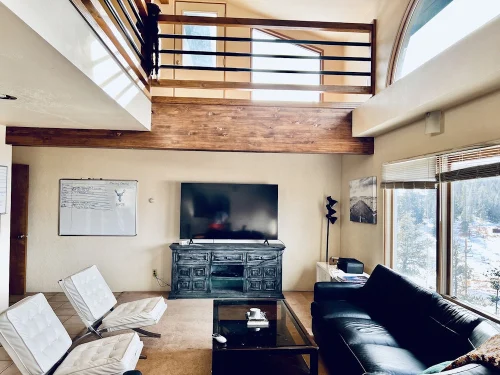 Mens Sober Living Home in Colorado