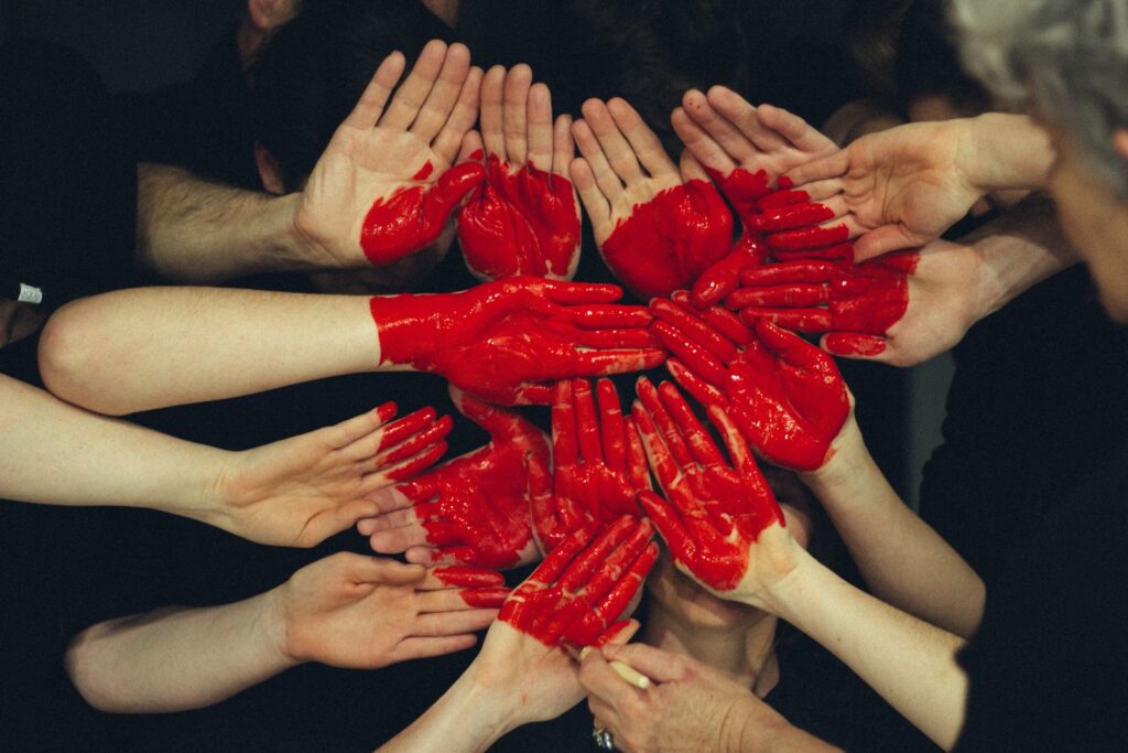 How Group Therapy Helps You Turn Inward Through Peer Support